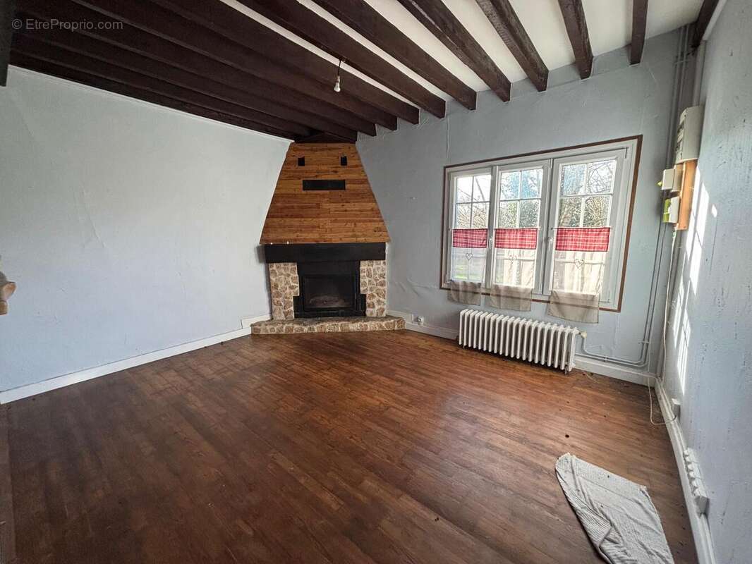 Photo 2 - Maison à VILLERS-COTTERETS