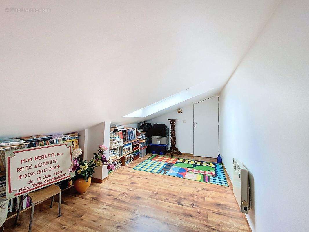 Maison à VOISINS-LE-BRETONNEUX