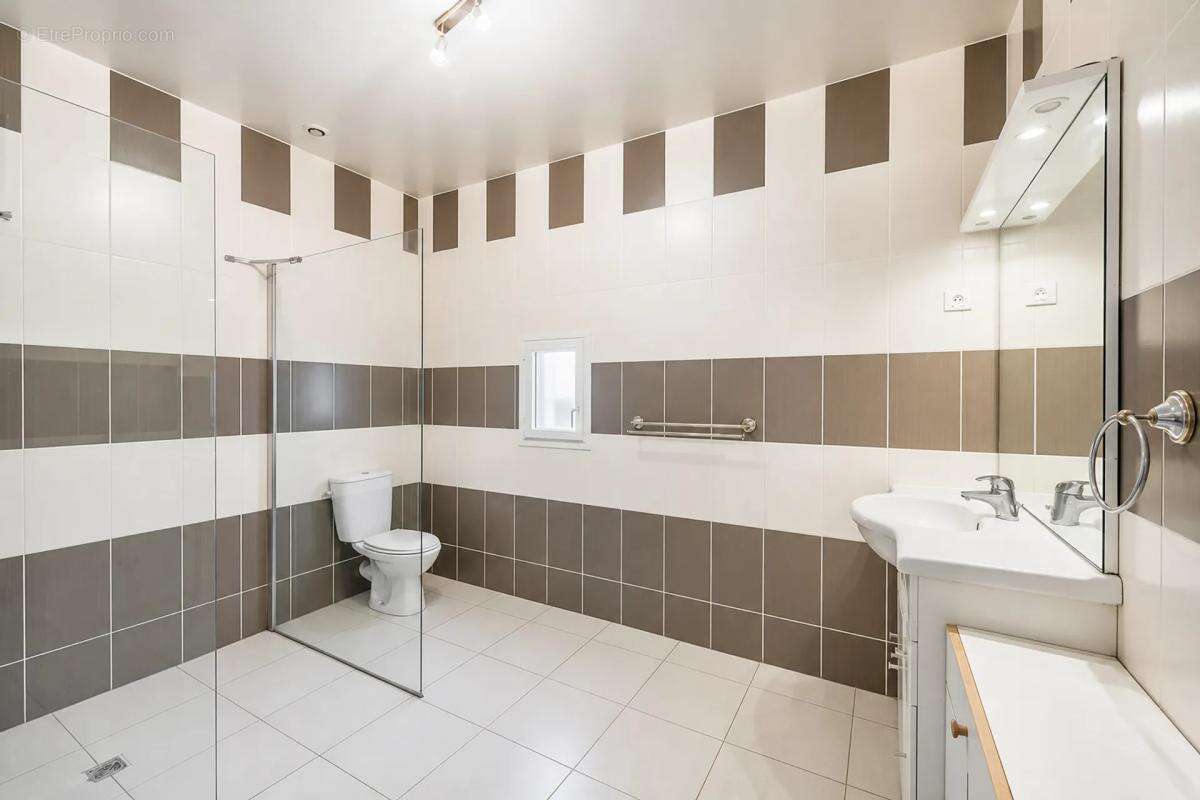 Maison de 11 pièces de 308 m² à Mitry-Mory - photo 12