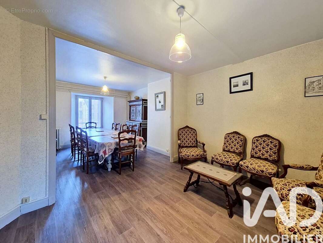 Photo 6 - Maison à BESSE-ET-SAINT-ANASTAISE