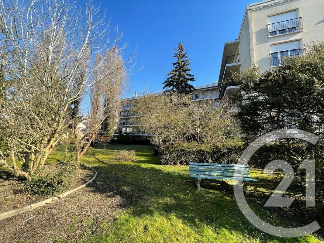 Appartement à SAINT-GRATIEN