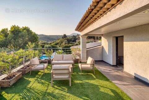 Maison 162 m² à La Colle-Sur-Loup  - photo 3