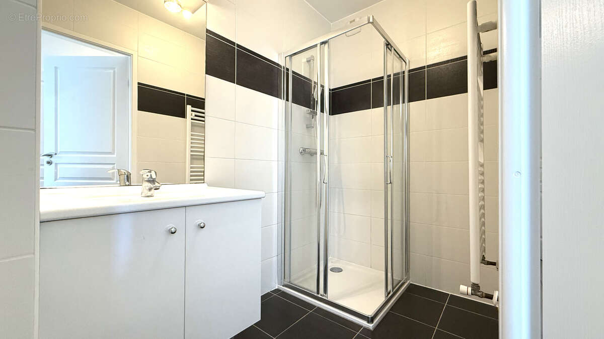 Appartement à VALLEIRY