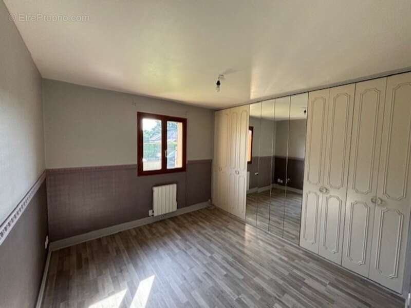 Maison à MARCILLY-LA-CAMPAGNE
