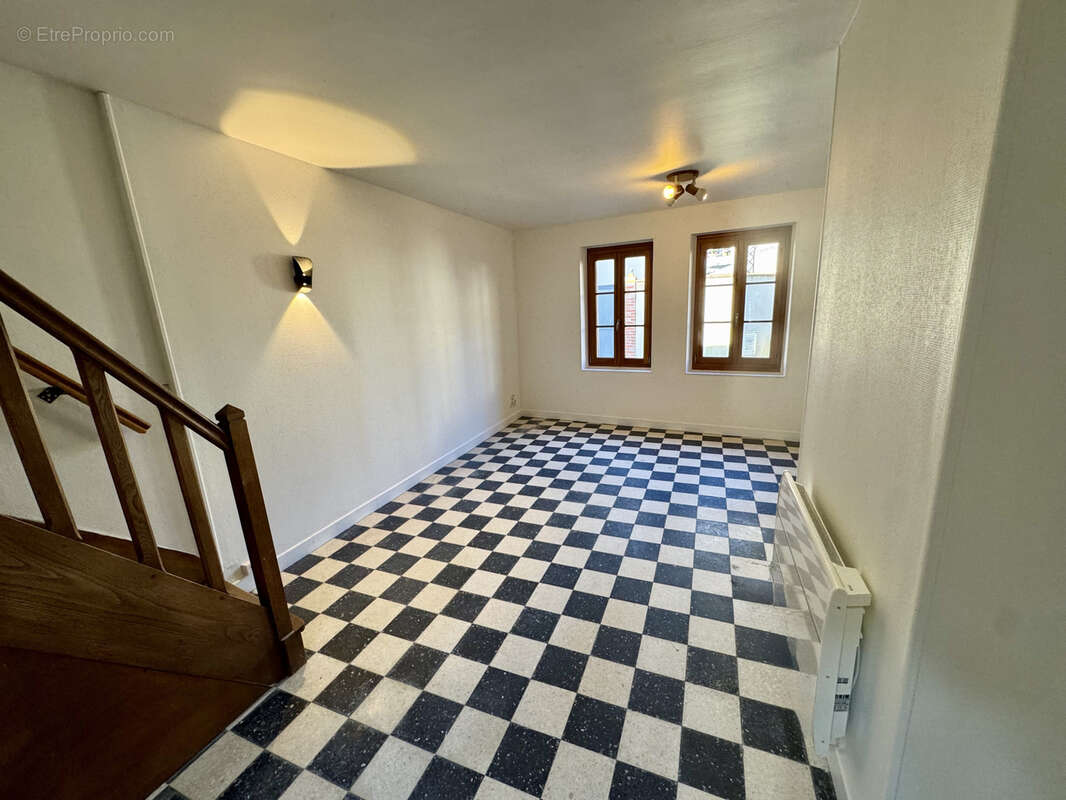 Maison à AUBIGNY-SUR-NERE