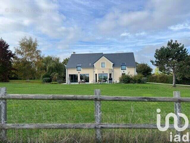 Maison 204 m² à Mortagne-Au-Perche  - photo 3