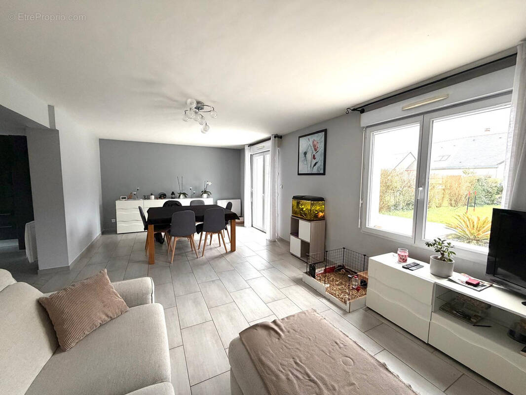 Maison à BRAIN-SUR-L'AUTHION