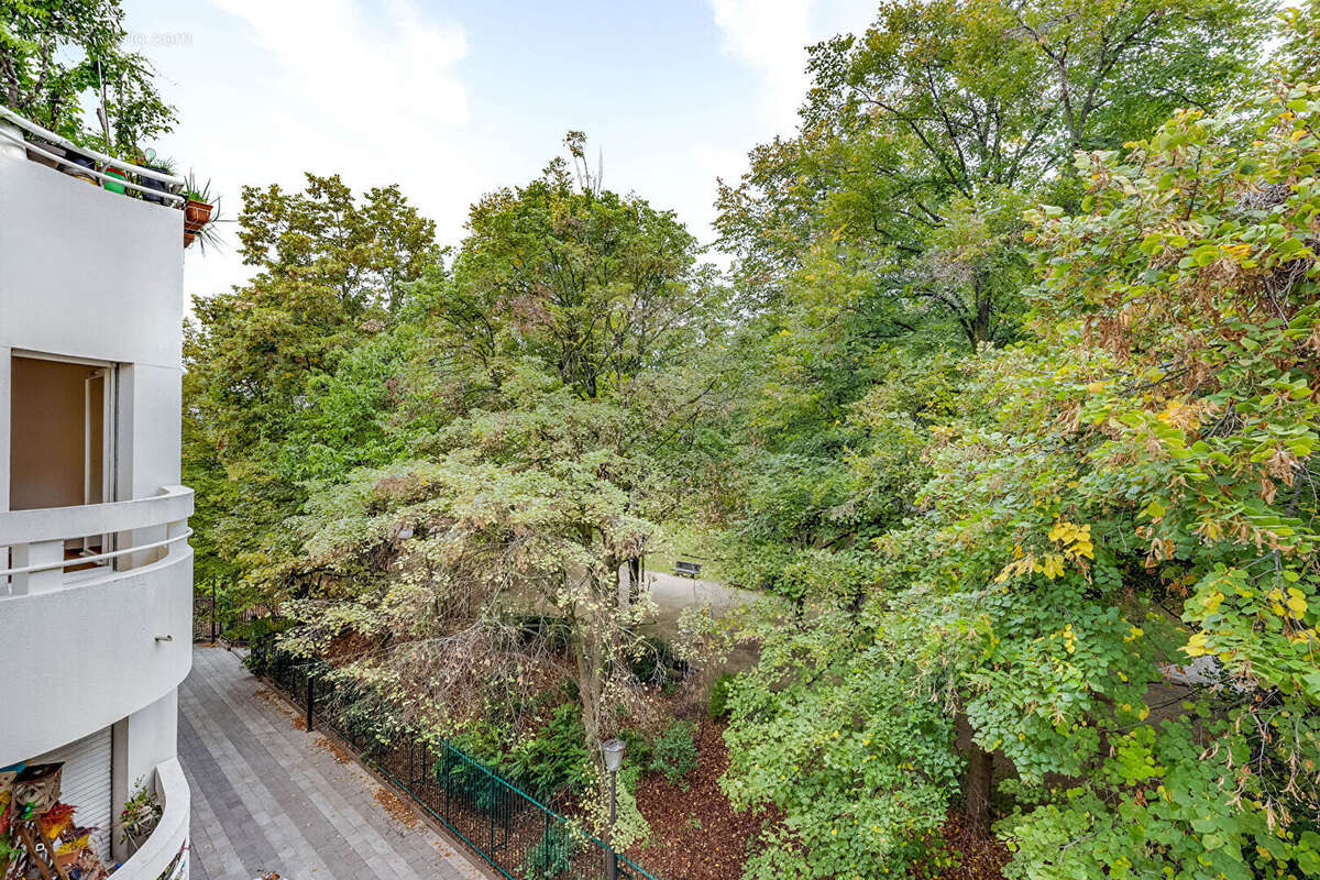 Appartement à PARIS-20E