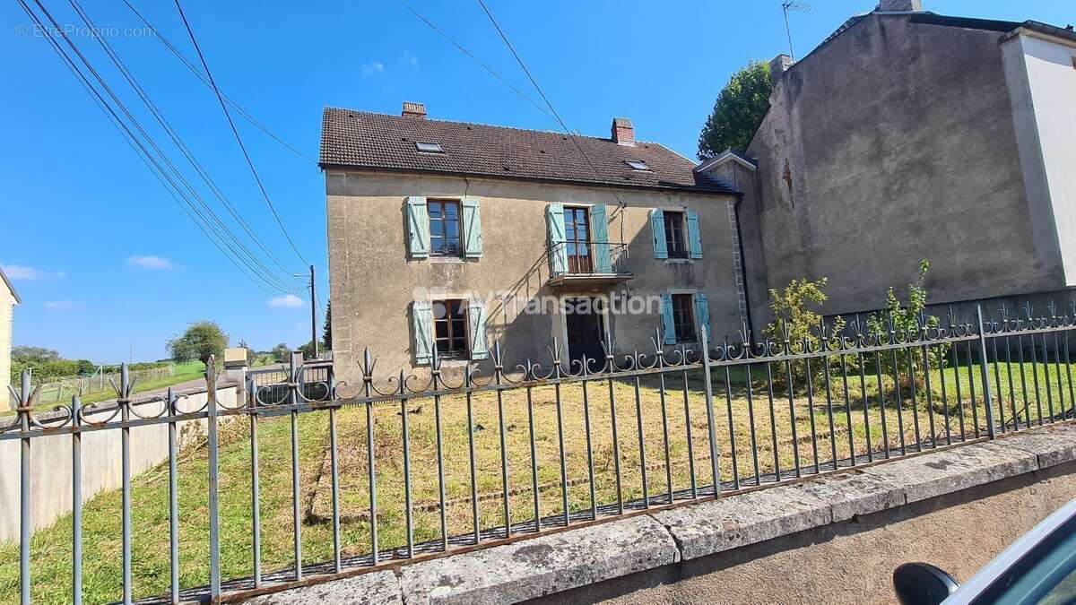 Maison à FRESNE-SAINT-MAMES