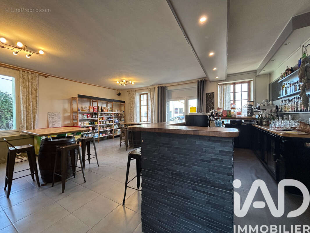 Appartement 485 m² à Chambeon  - photo 4