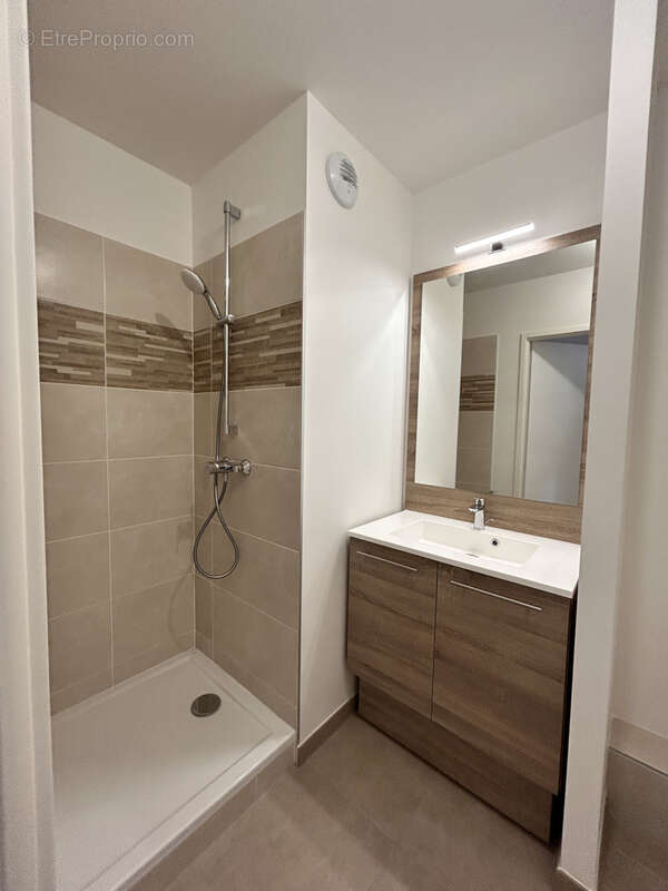 Appartement à SARTROUVILLE