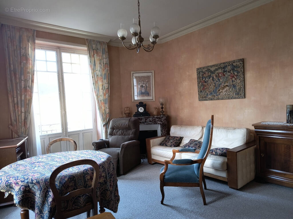 Appartement à BRIVE-LA-GAILLARDE