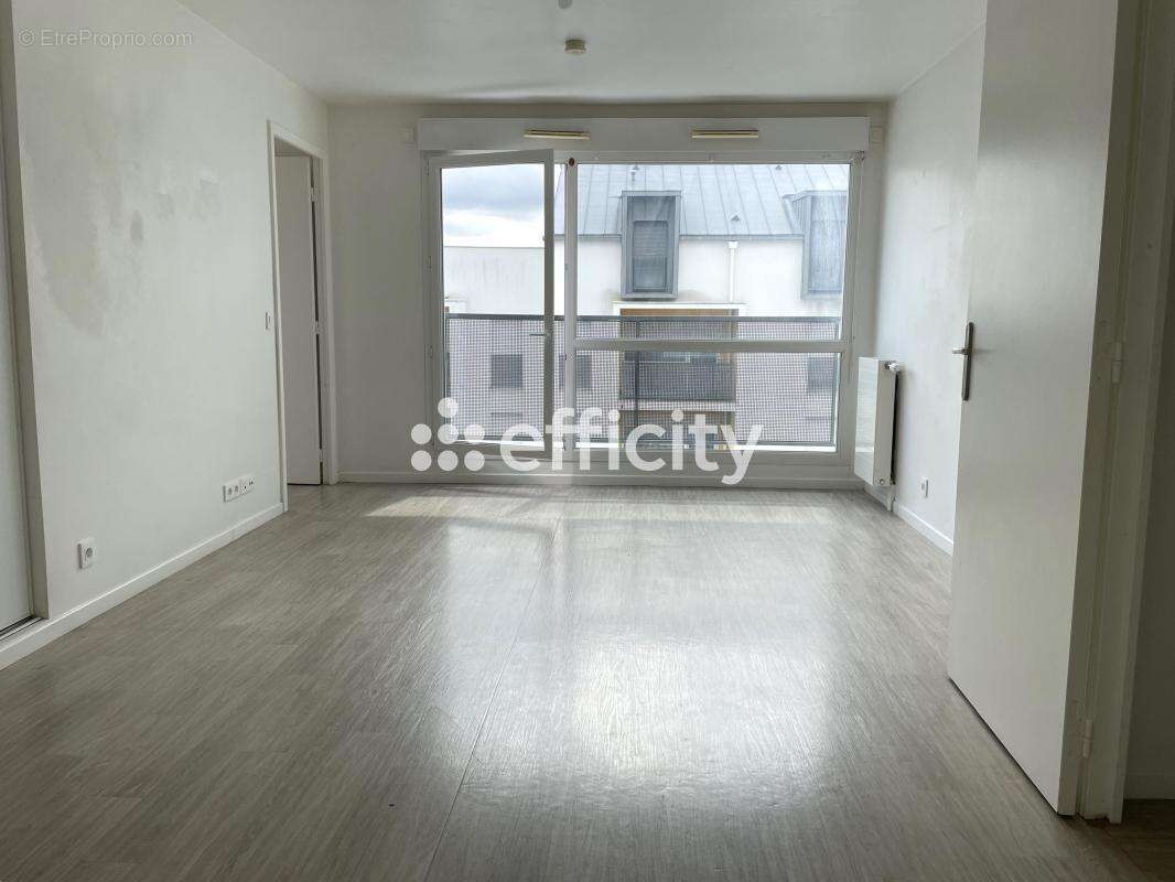 Appartement à TAVERNY