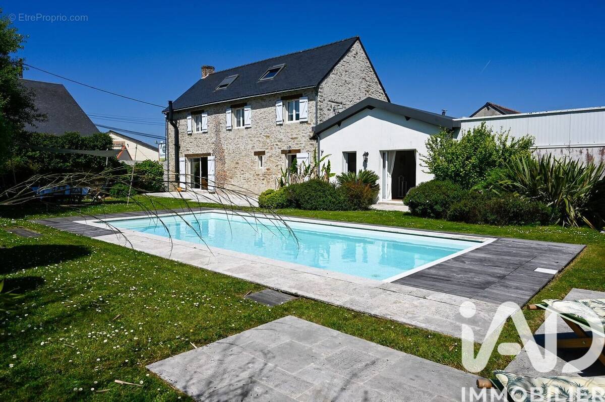 Photo 1 - Maison à TREILLIERES