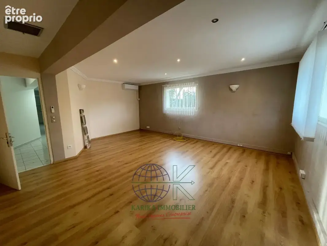 Bâtiment d'activité 1330 m2 à Roquebrune sur Argens - photo 20