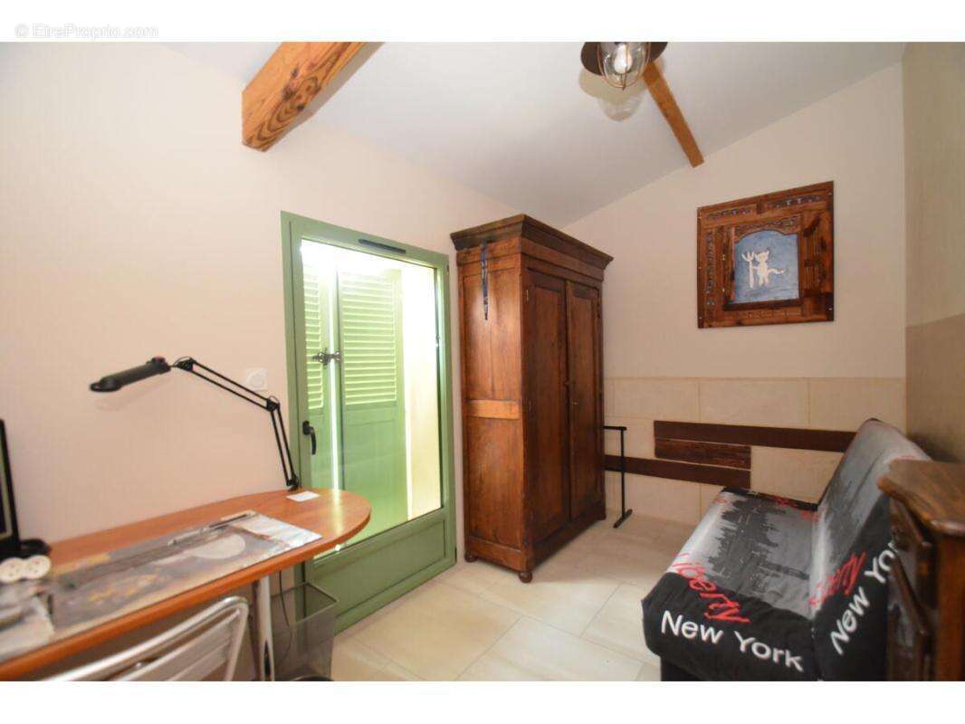 Maison 97 m² à Saint-Antoine-Sur-L'isle  - photo 17