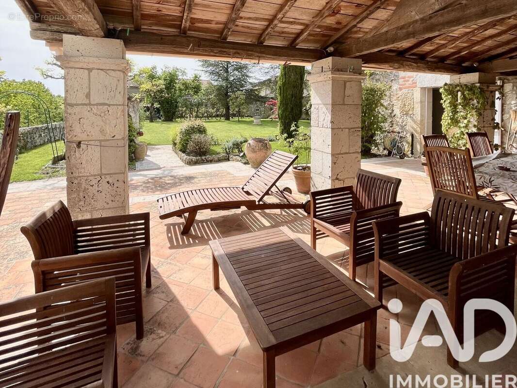 Maison 400 m² à Montagnac-Sur-Auvignon  - photo 4