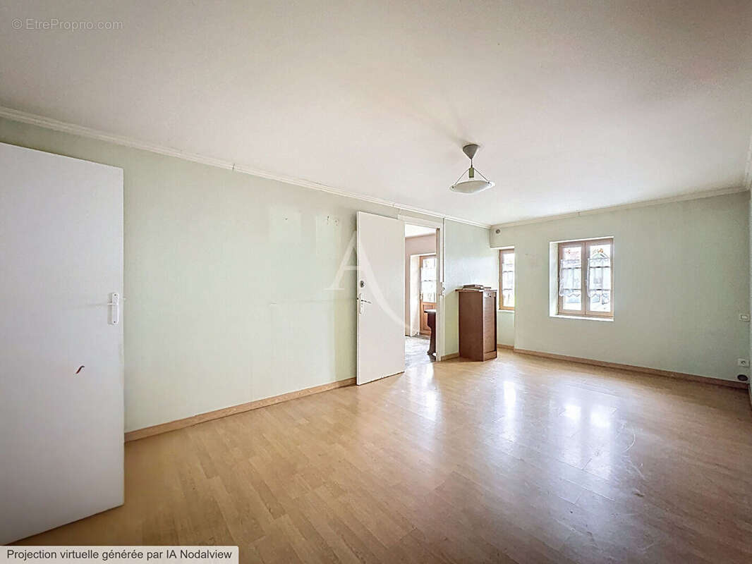 Maison à LE CELLIER