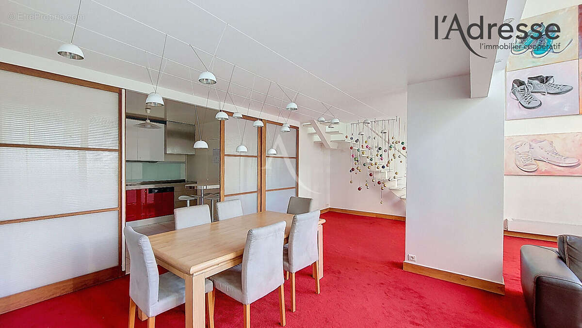 Appartement à COURBEVOIE