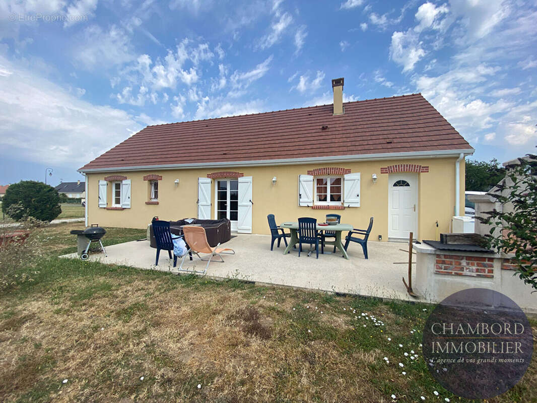 Maison Sassay de plain pied 95 m² - photo 13