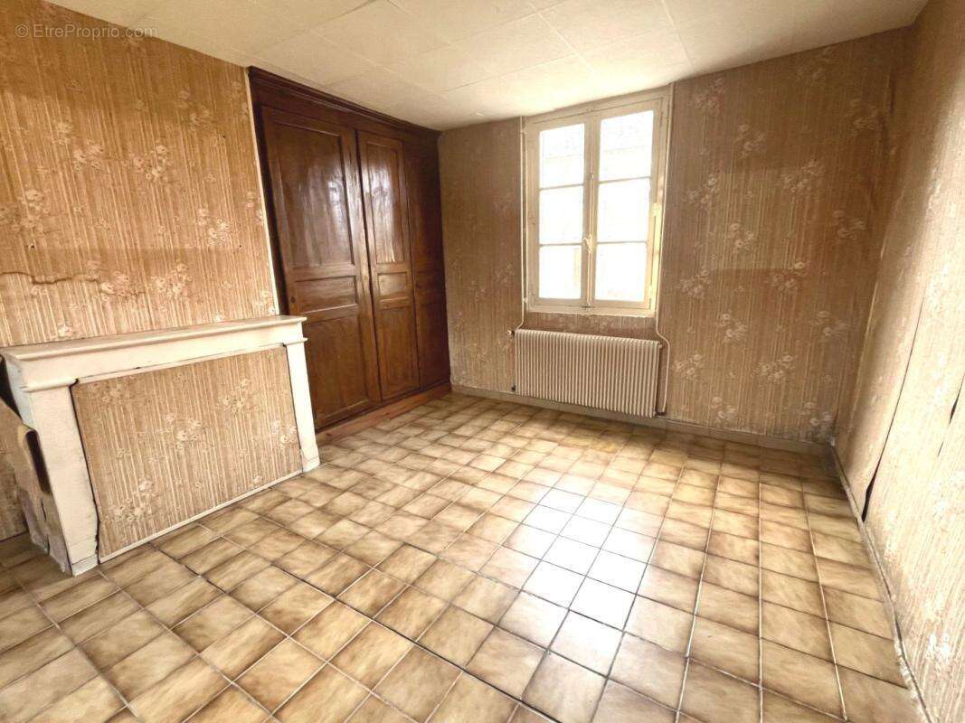 Maison à AUNEUIL