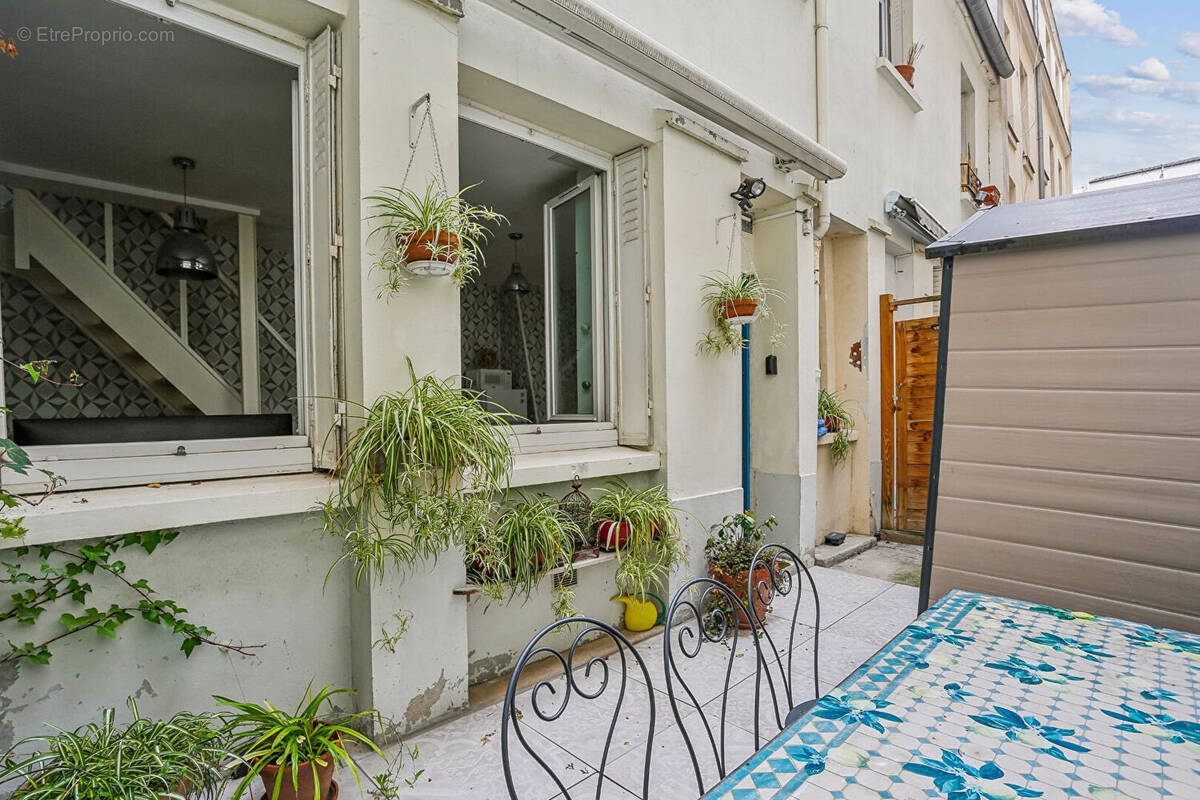 Appartement à PARIS-19E