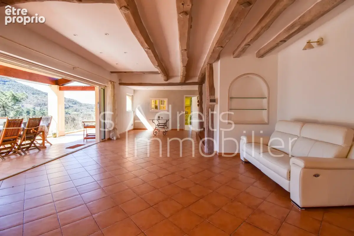Propriété familiale avec dépendances - photo 7