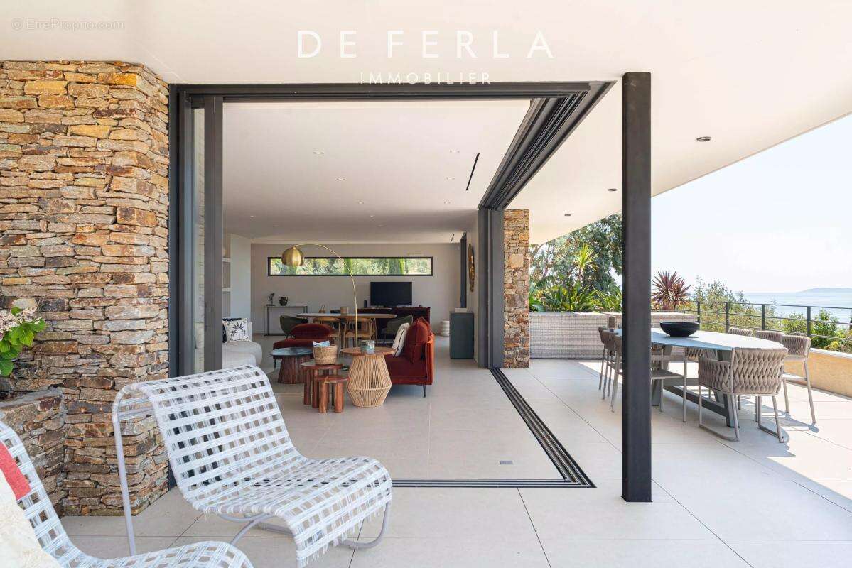 Appartement à LE LAVANDOU