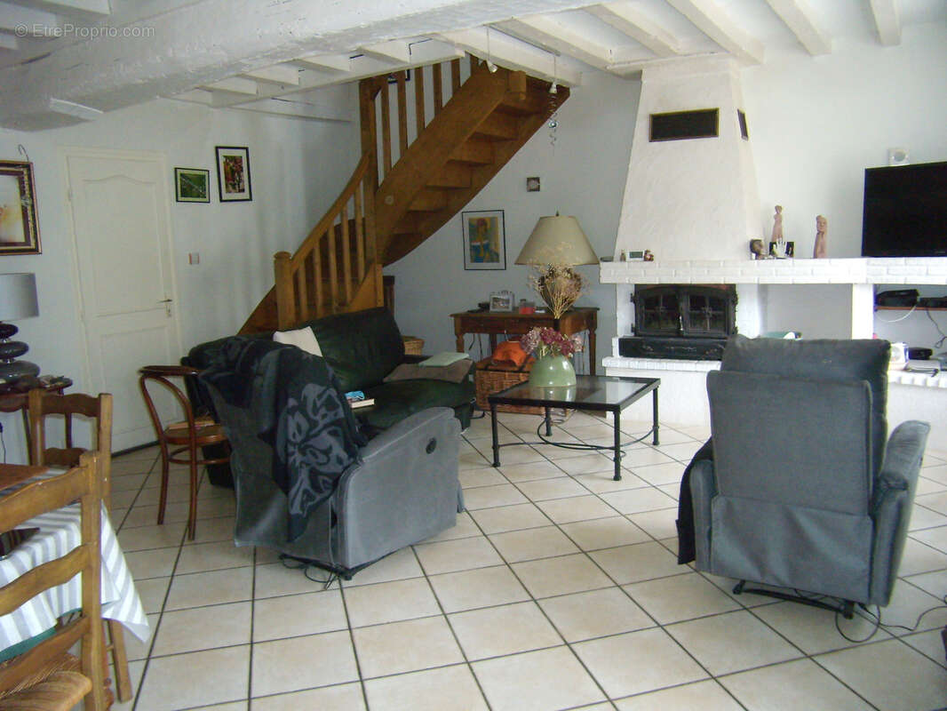 Maison à VARENNES-LE-GRAND