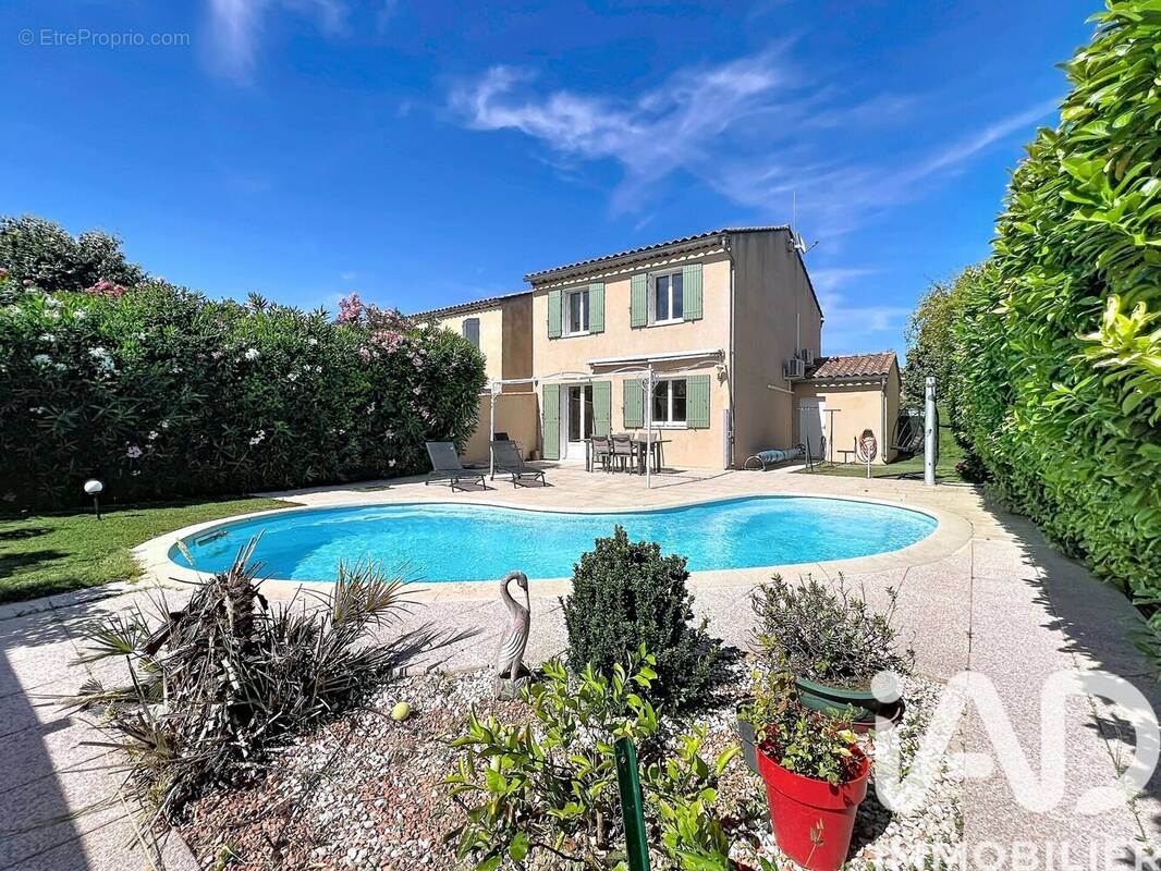Photo 1 - Maison à VELAUX