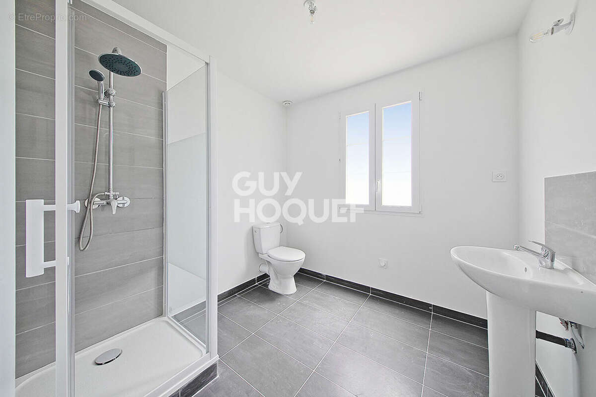 Maison à FONTENAY-TRESIGNY