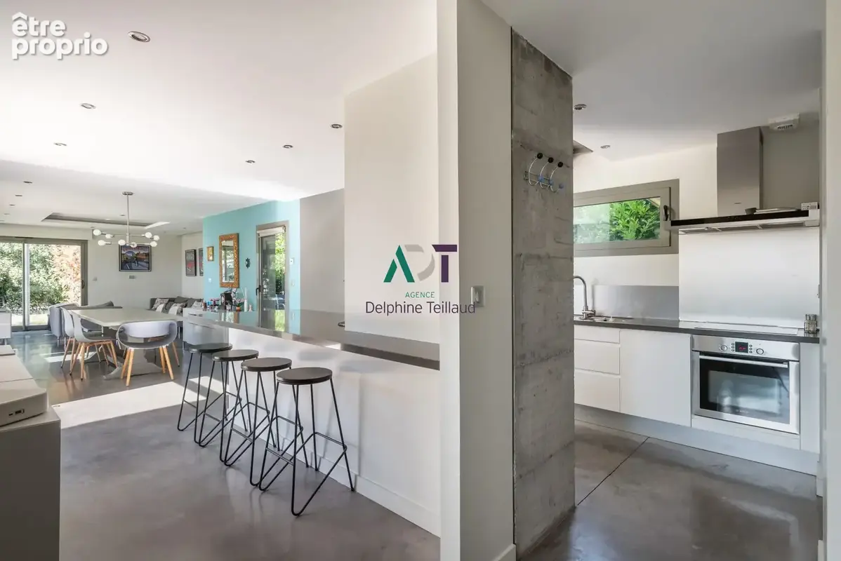 Maison 6 pièces 140 m² à vendre à Saint-Ismier (38330) - photo 3