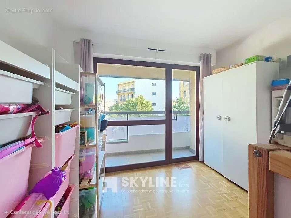 Appartement à MARSEILLE-6E