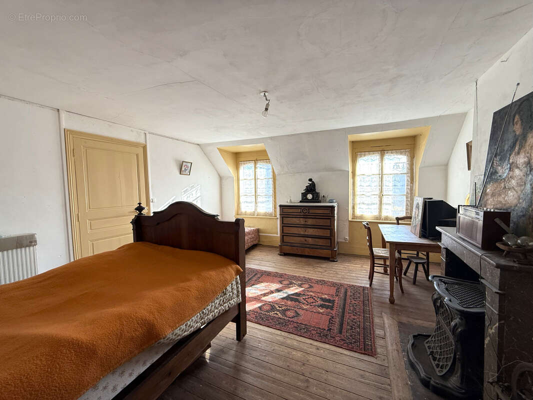 Maison à LA LOUPE