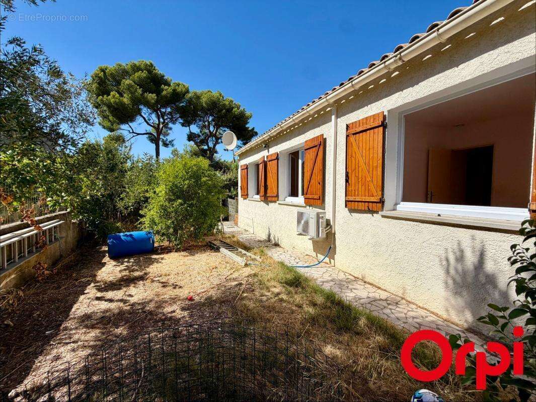 Maison familiale de 190 m² – 4 chambres – jardin 122 m² – garage 35 m² – potentiel 2 logements - la penne-sur-huveaune 13821 - photo 3