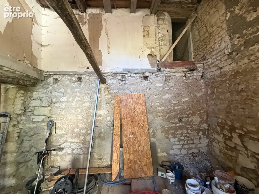 Ancienne maison - 7 pieces - à réhabiliter - photo 12