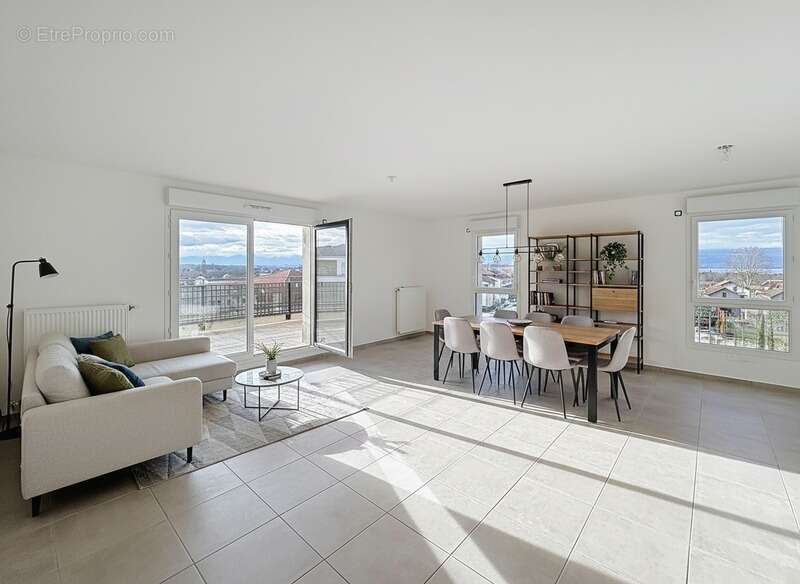 Appartement à SCIEZ
