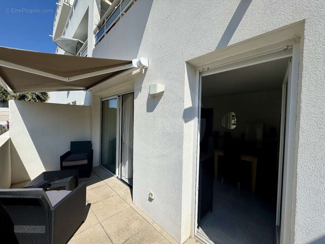 Appartement à MEZE