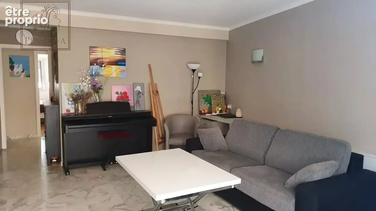 Nice Centre  -  Superbe 3 Pièces 71 m² avec 3 balcons et parking privatif - photo 9