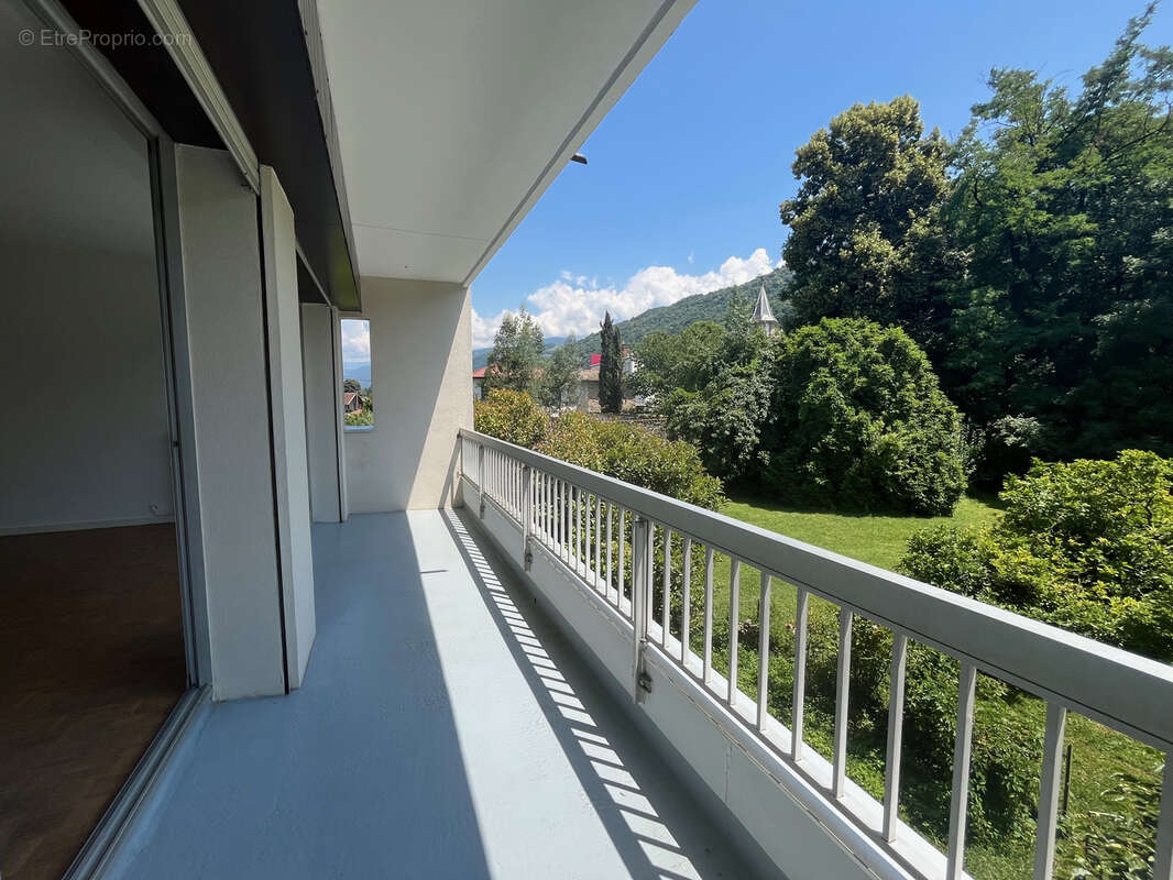 Appartement à GIERES