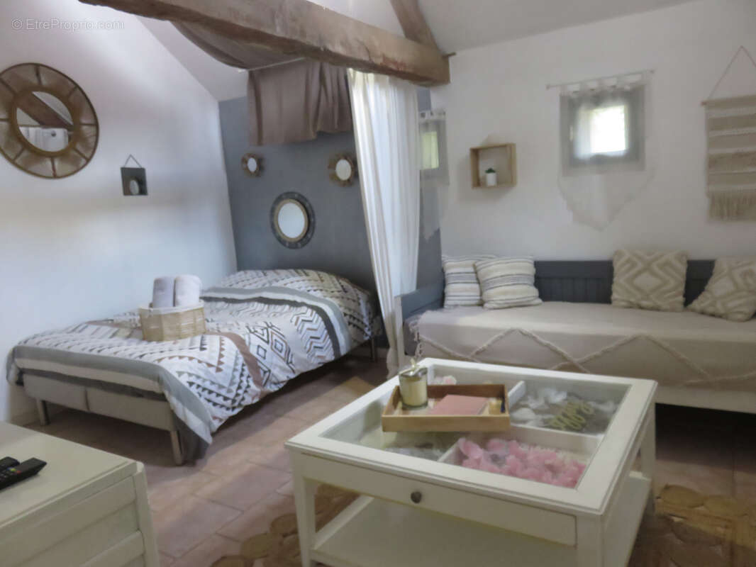 Grange longère avec dépendances et gîtes - photo 16