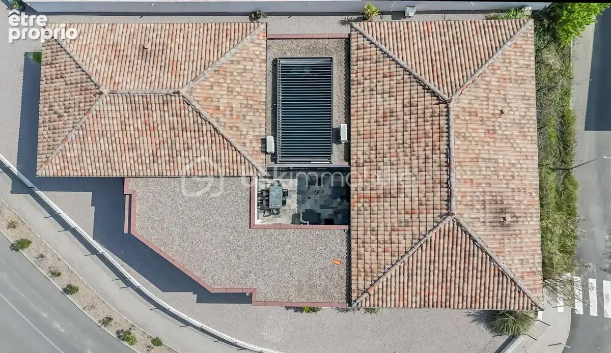 *** superbe villa contemporaine de 247 m² – grand garage de 110 m² – nissan-lez-enserune *** - photo 28