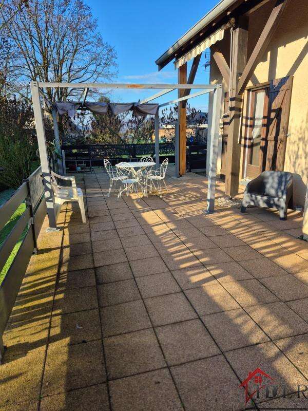 Maison à POULIGNEY-LUSANS