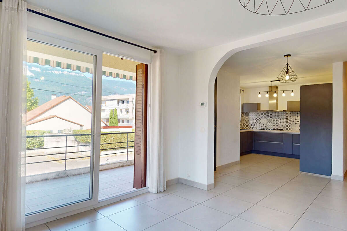 Appartement à SEYSSINET-PARISET