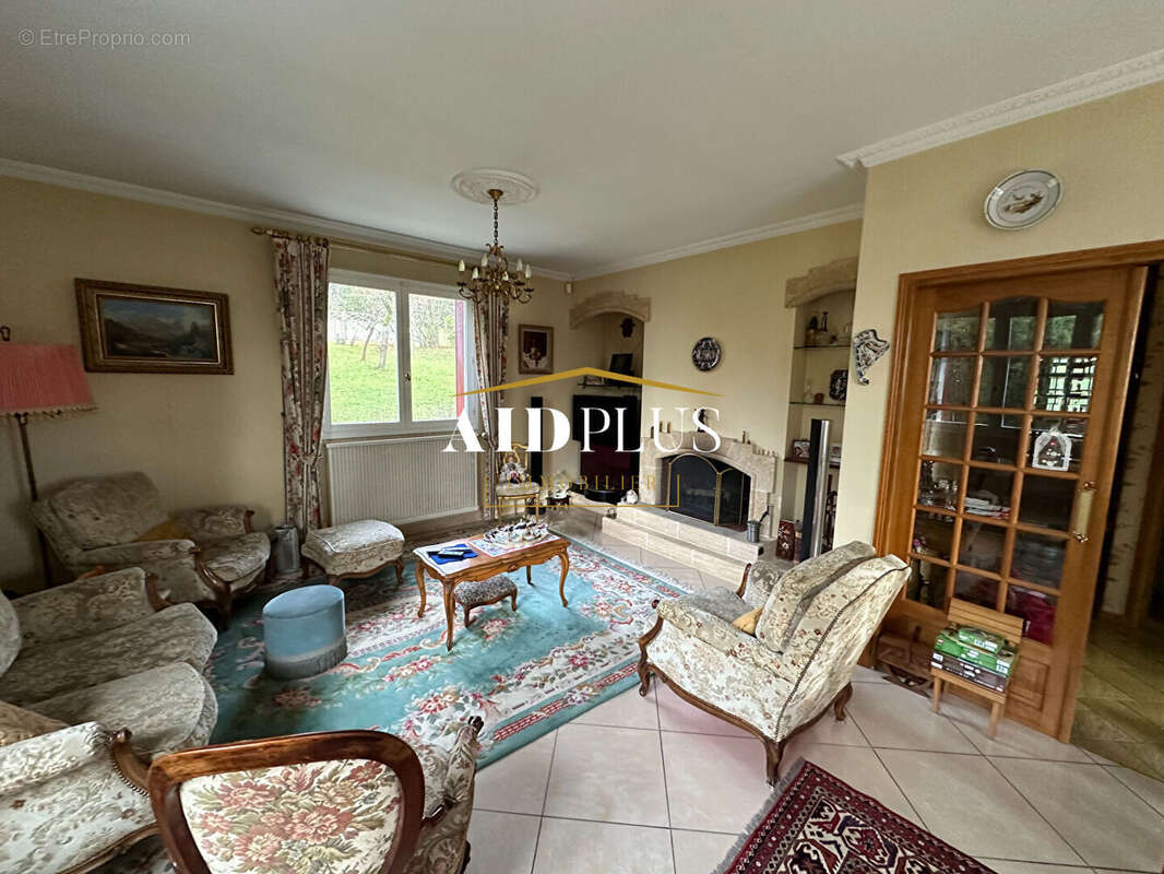 Maison à SAINT-LEU-LA-FORET