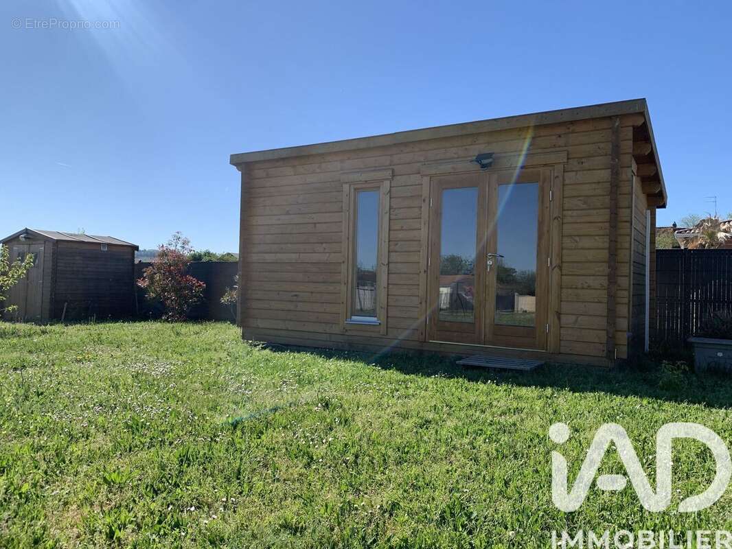 Maison 80 m² à Lamonzie-Saint-Martin  - photo 8