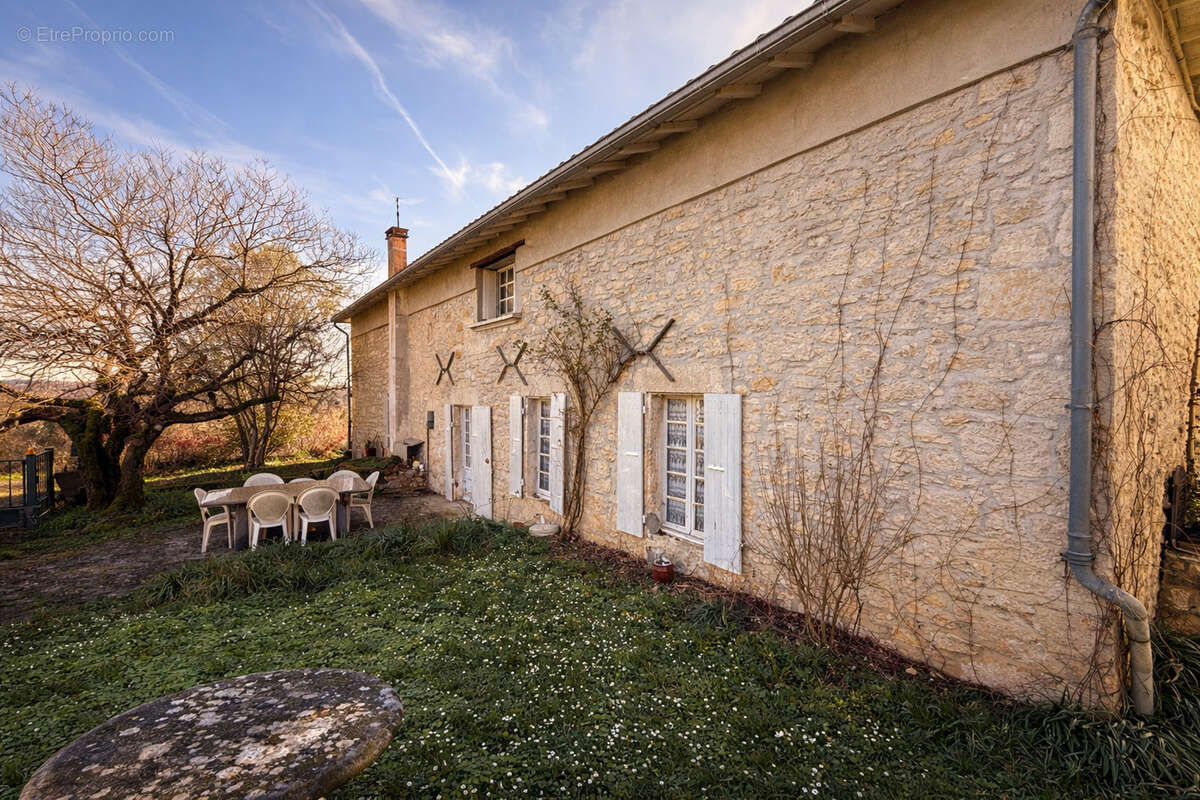 Maison à CAUZAC