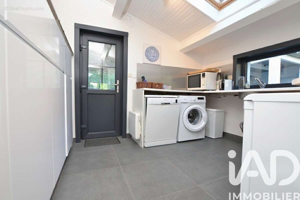 Maison 123 m² à Boisset  - photo 8