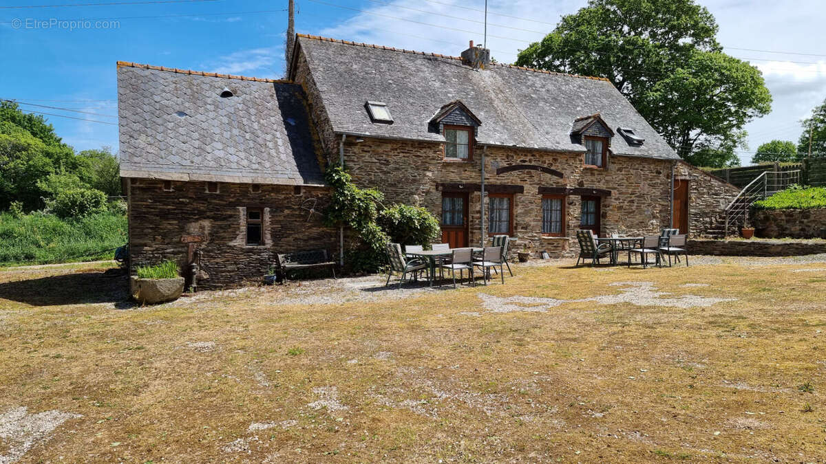 Maison à SAINT-CONNEC