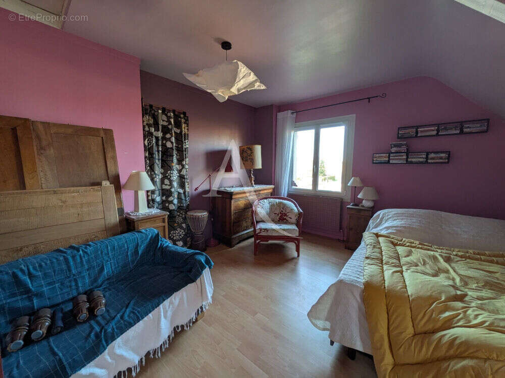 Maison à SAINT-SULPICE-DE-POMMERAY